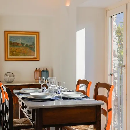 Eugenia - Iris Lägenhet *