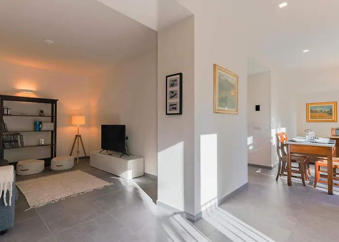 Eugenia - Iris * Carate Urio