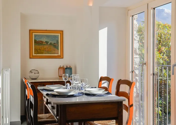 Eugenia - Iris Apartamento *